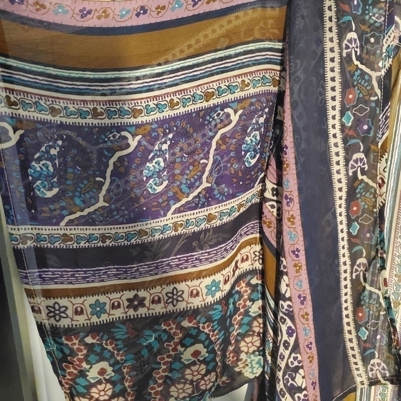 BLACK Poppy Kimono - Picture 2 of 7